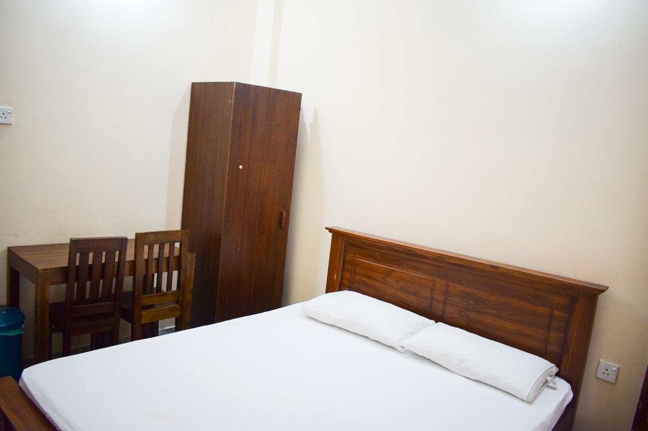 Yoho Adhikarana Mawatha Hotel Kolombo Bagian luar foto