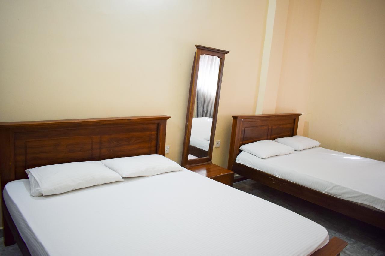 Yoho Adhikarana Mawatha Hotel Kolombo Bagian luar foto