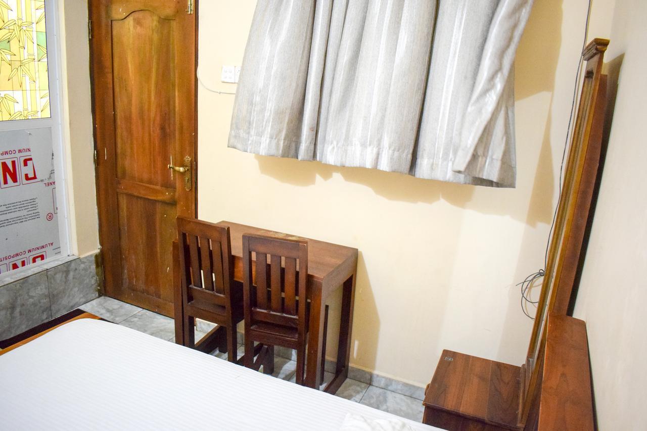 Yoho Adhikarana Mawatha Hotel Kolombo Bagian luar foto