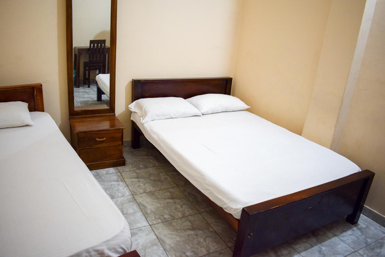 Yoho Adhikarana Mawatha Hotel Kolombo Bagian luar foto